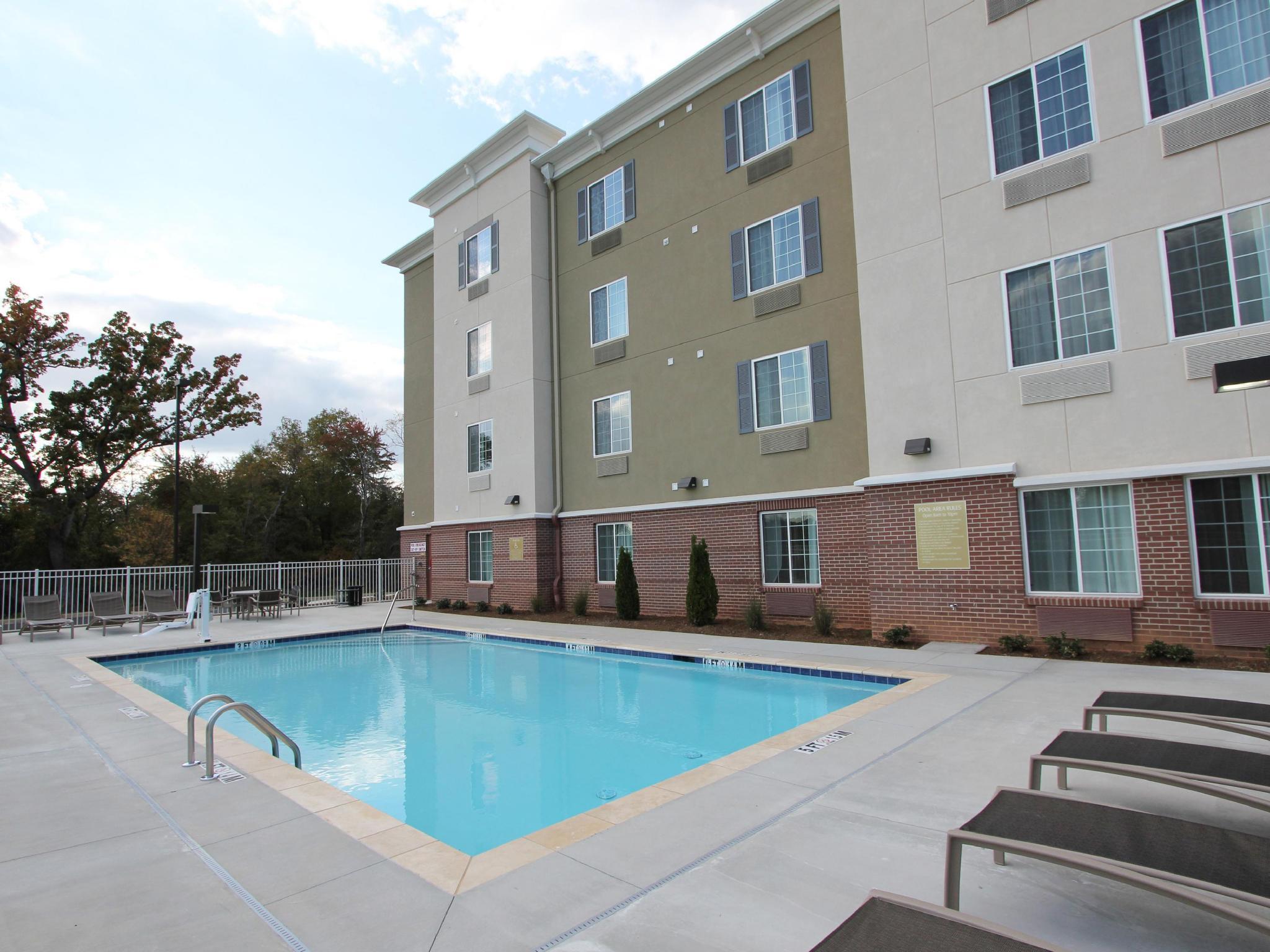 Candlewood Suites Greenville, An Ihg Hotel Exterior foto