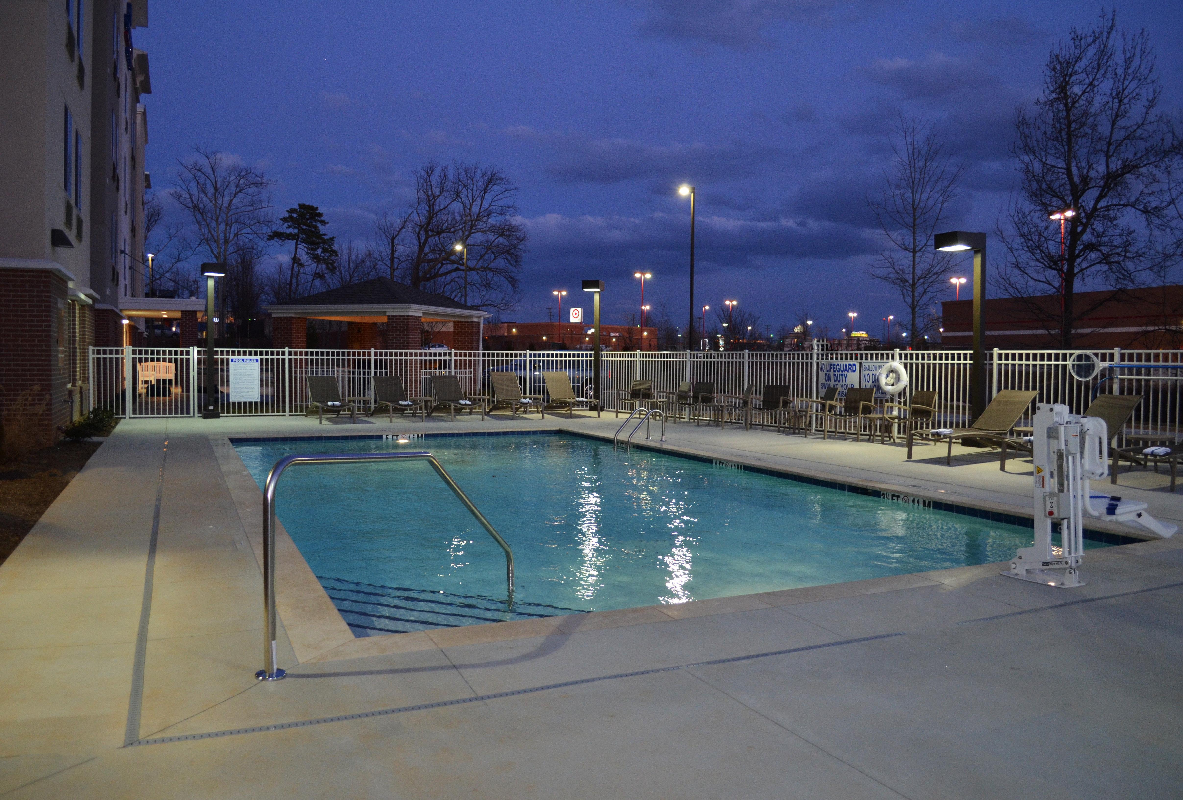 Candlewood Suites Greenville, An Ihg Hotel Exterior foto